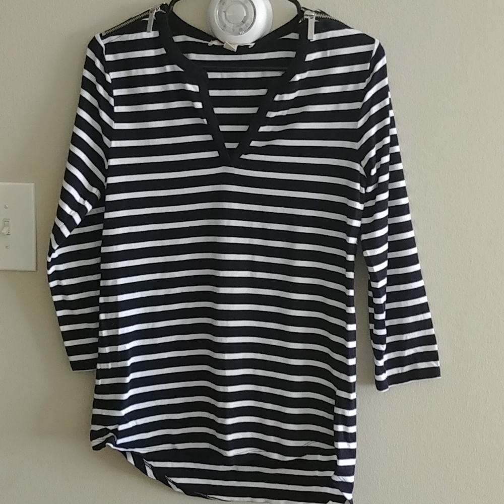 Michael korrs striped top like new condition